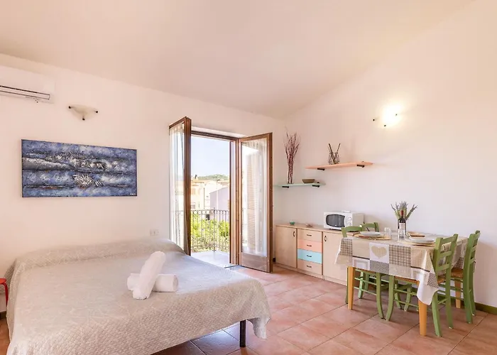 Casa Pavoncelle In Gallura 아파트
